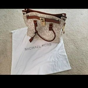NWT Michael Kors Purse Top Handle HandBag